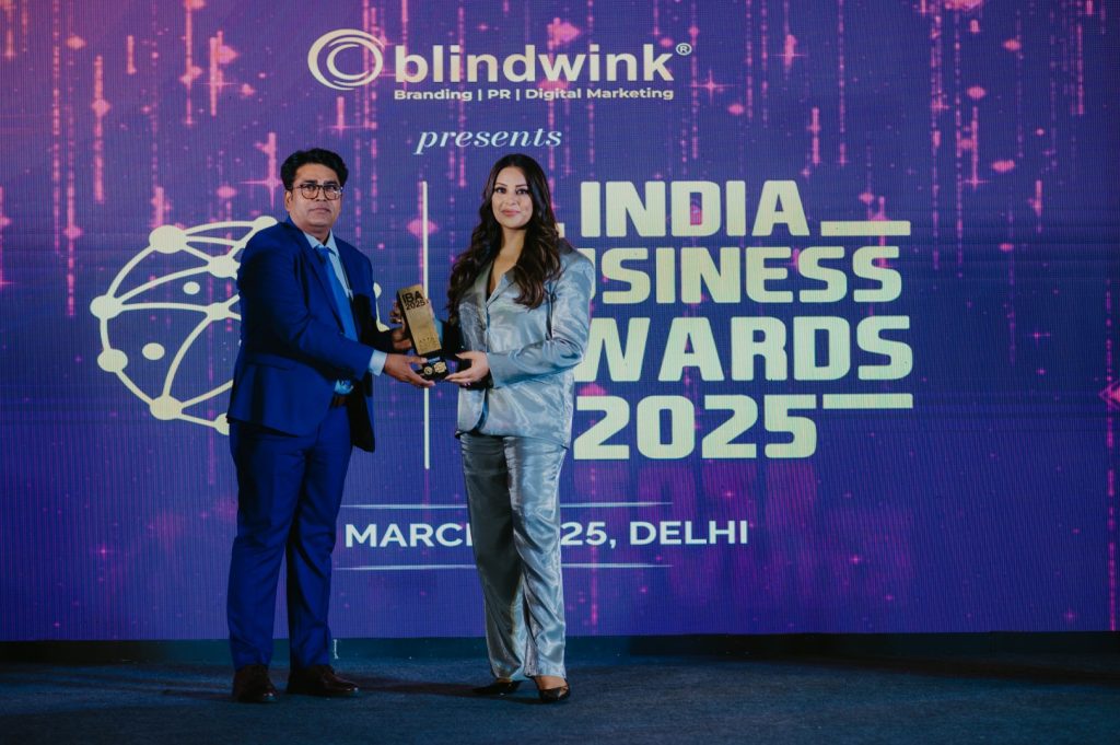 Mr. Sanjay Chauhan received the Blindwink India Business Award 2025